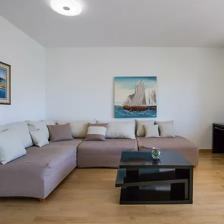 Apartment Pavic - Private Parking Zadar Exterior photo